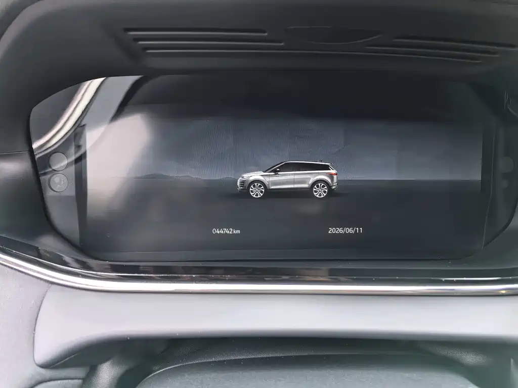 Land Rover Evoque 2023 — фото 10