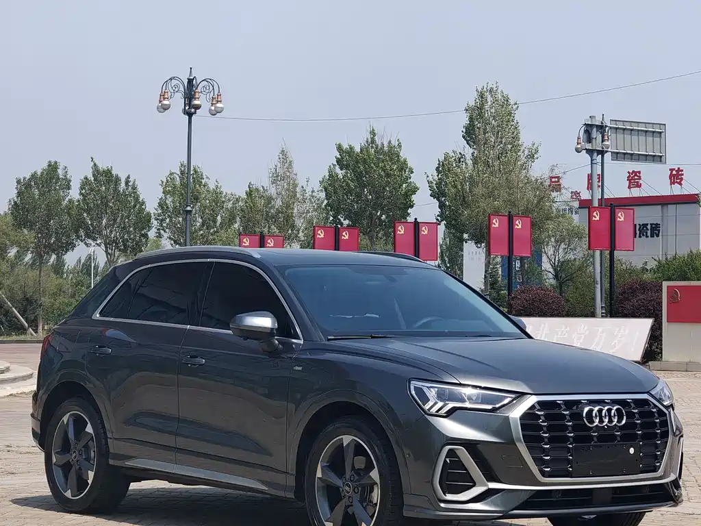 Audi Q3 2023 — фото 2