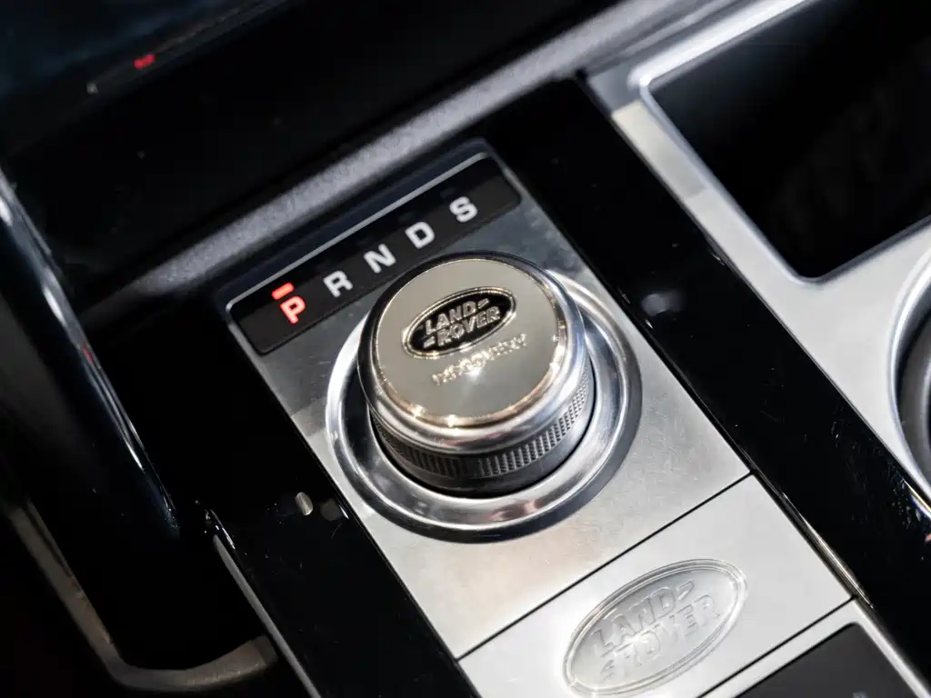 Land Rover Discovery 2019 — фото 19