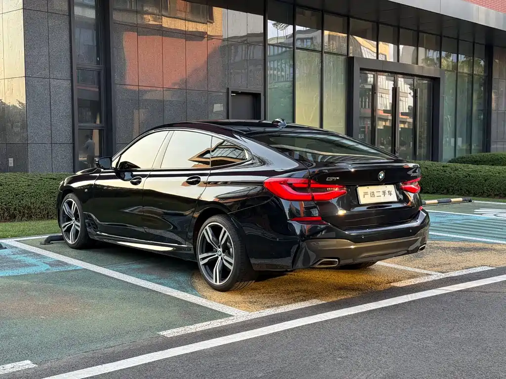 BMW 6 Series GT 2023 — фото 4