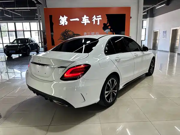 Mercedes-Benz C-Class 2020