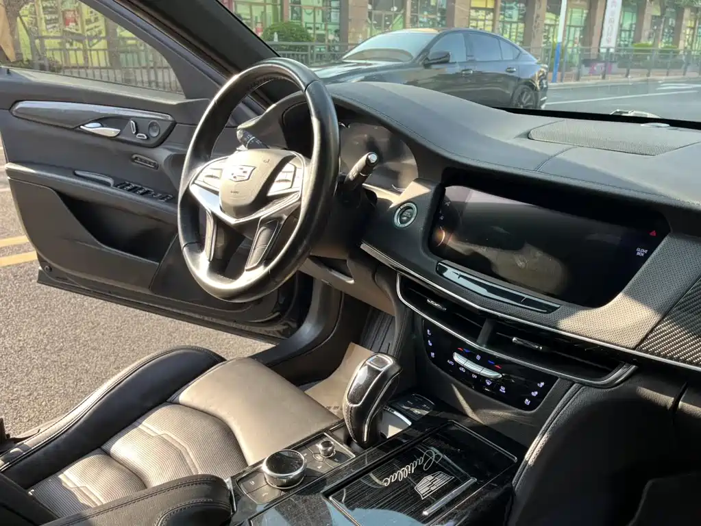 Cadillac CT6 2019 — фото 12