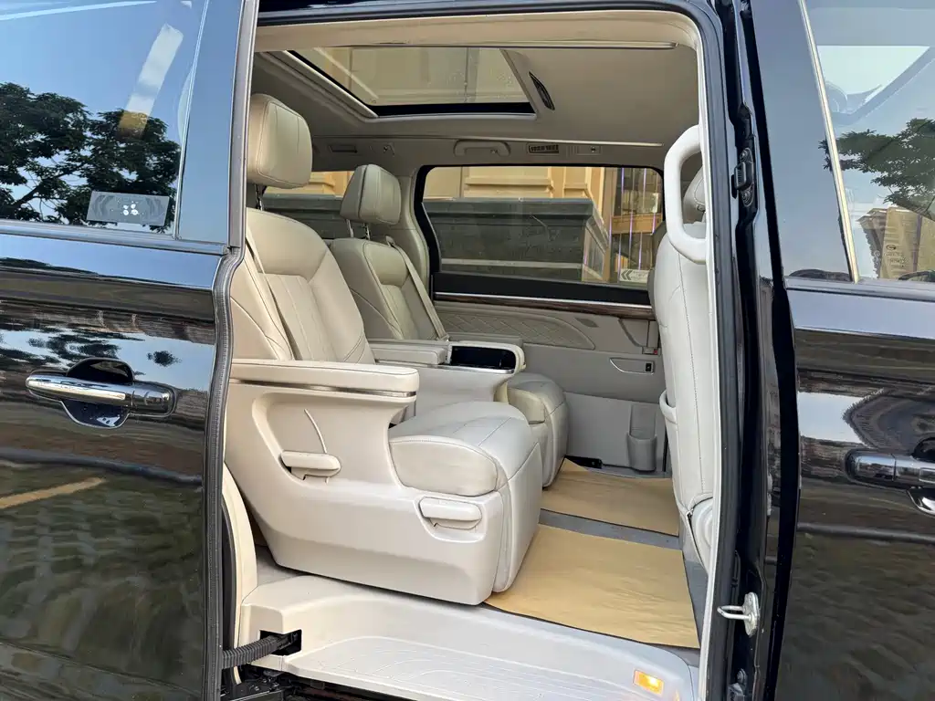 GAC Motor Trumpchi M8 2019 — фото 14