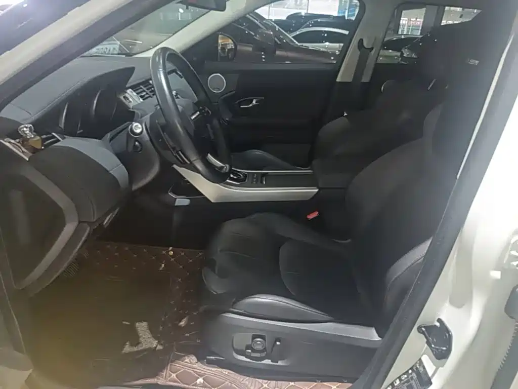 Land Rover Evoque 2019 — фото 15