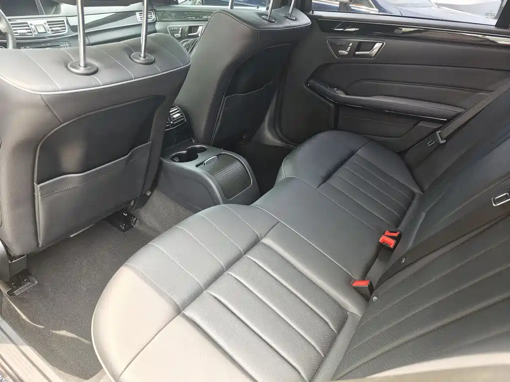 Mercedes-Benz E-Class 2015 — фото 8