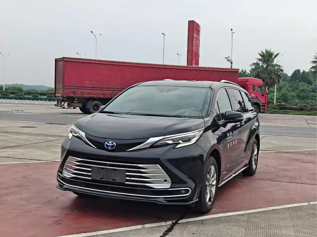 Toyota Sienna 2021