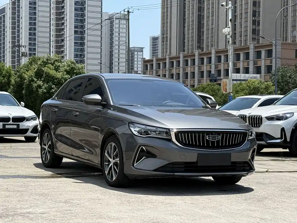 Geely Emgrand 2023