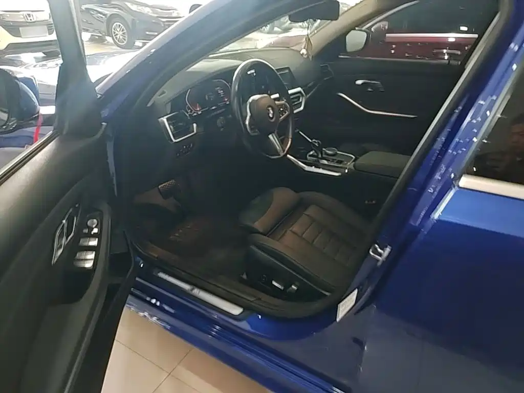 BMW 3 Series 2020 — фото 16
