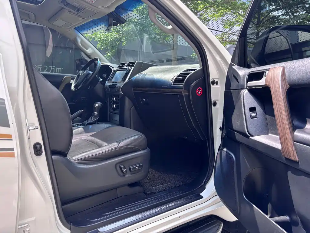 Toyota Prado 2019 — фото 14