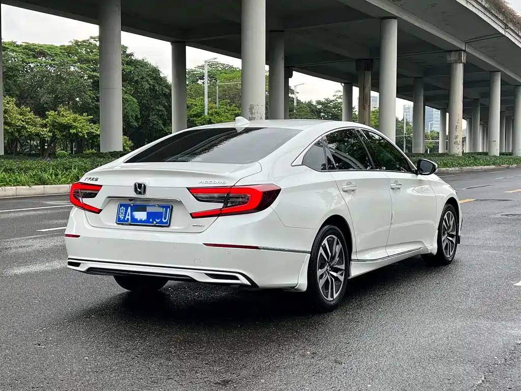 Honda Accord 2022 — фото 17