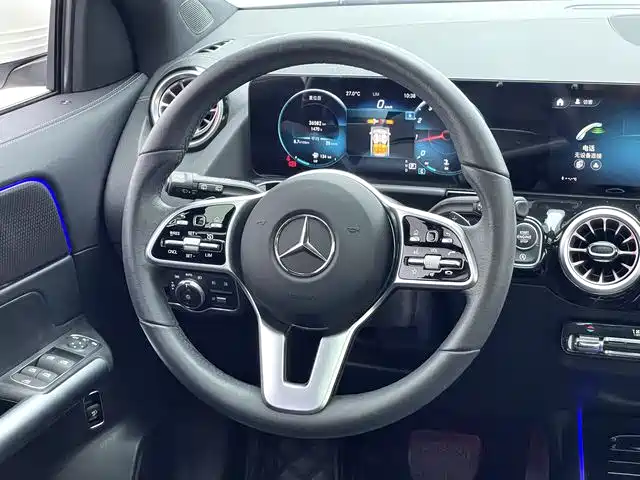 Mercedes-Benz GLA 2021 — фото 11