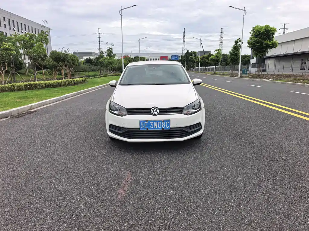 Volkswagen Polo 2016