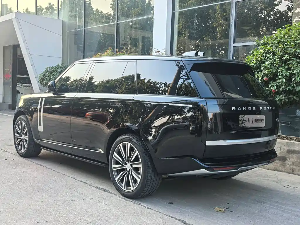 Land Rover Range Rover 2025 — фото 3