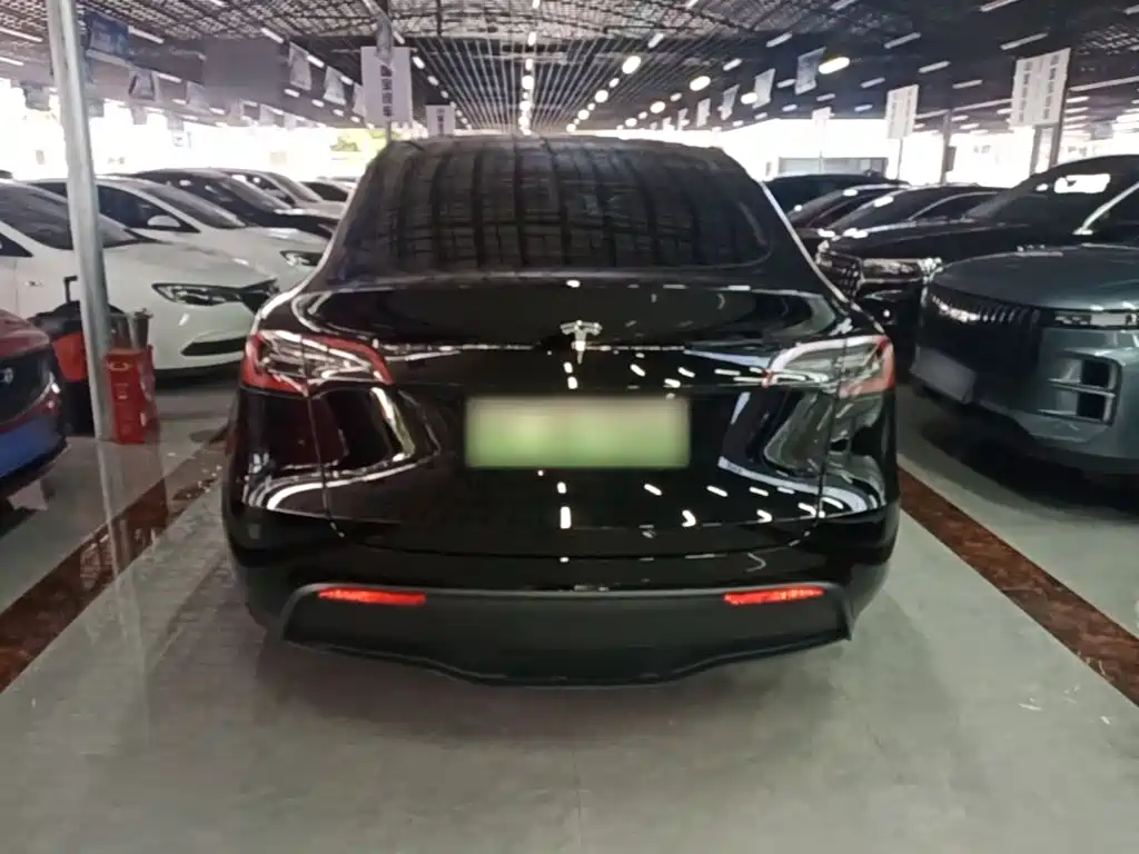 Tesla Model Y 2022 — фото 6