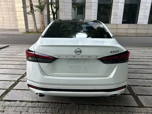 Nissan Teana 2024