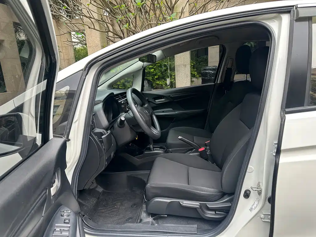 Honda Fit 2019 — фото 9