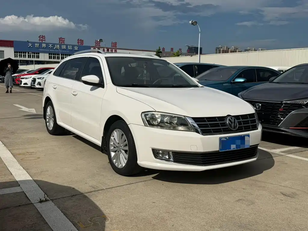 Volkswagen Gran Lavida 2015