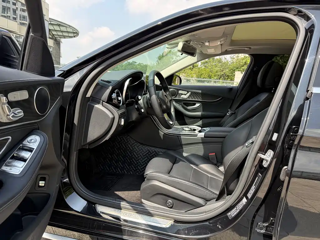Mercedes-Benz C-Class 2017