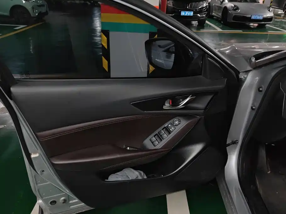Mazda CX-4 2021