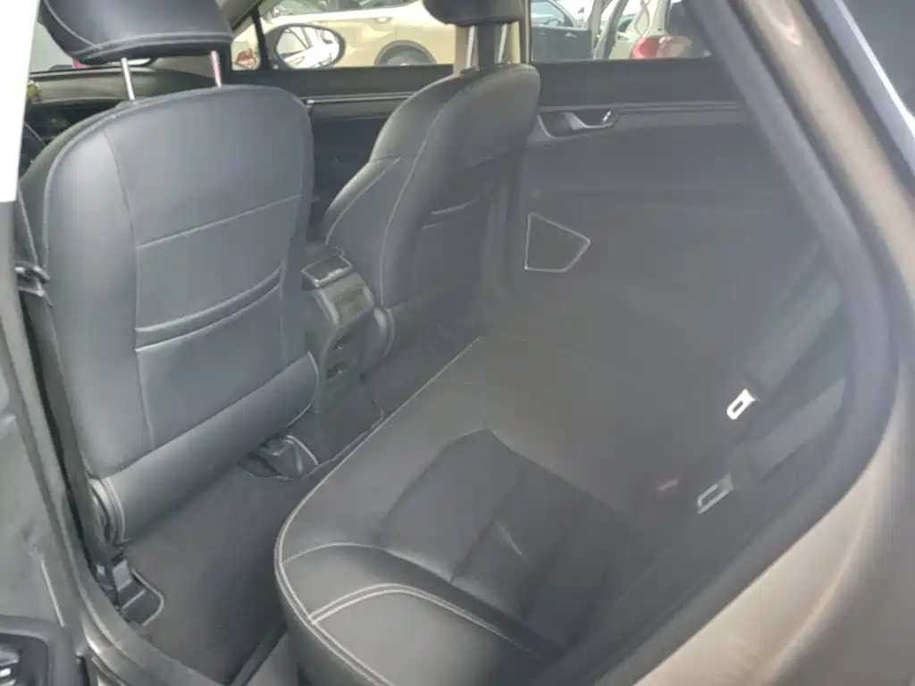 Geely Emgrand GS 2018 — фото 17