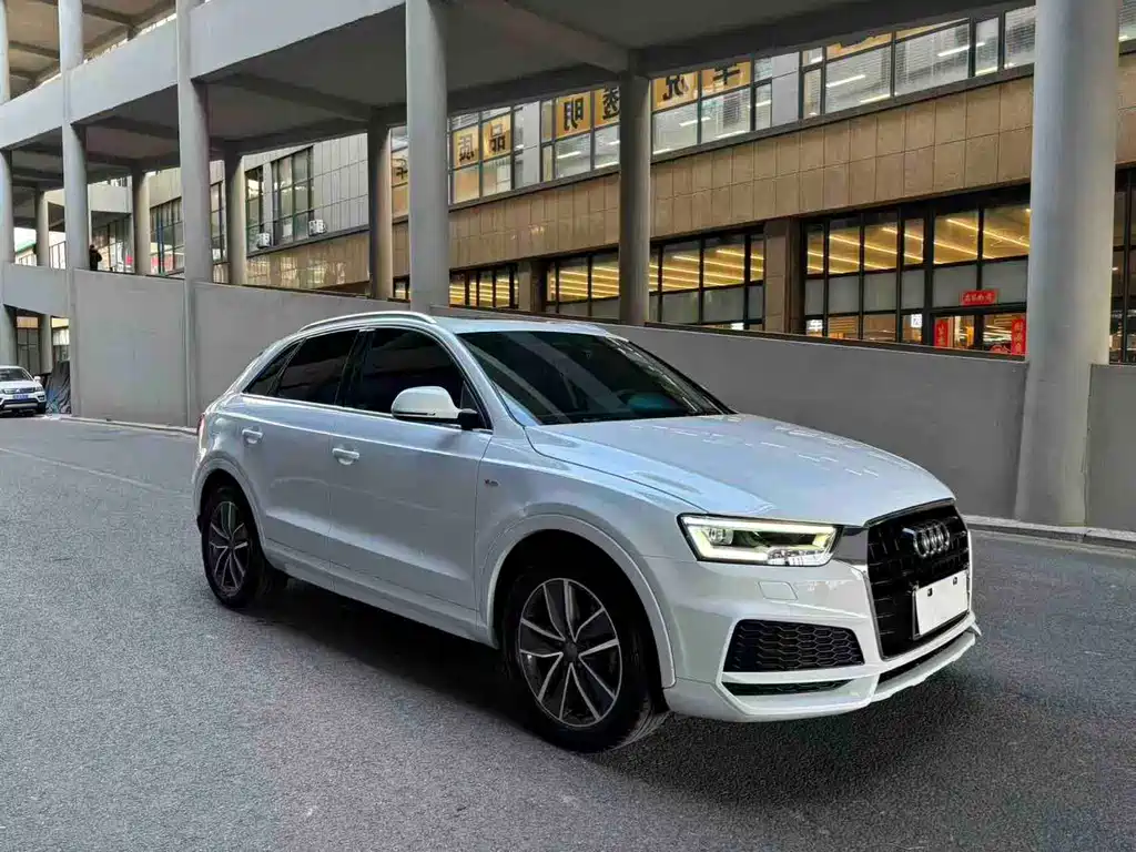 Audi Q3 2019 — фото 3