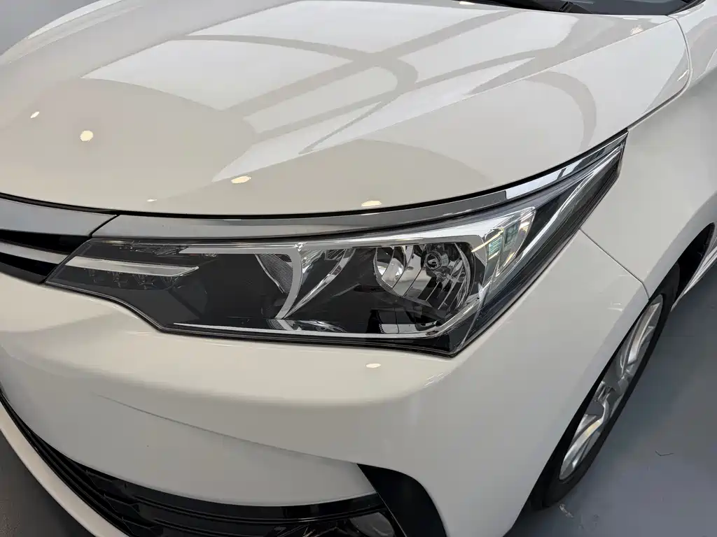 Toyota Corolla 2017 — фото 11