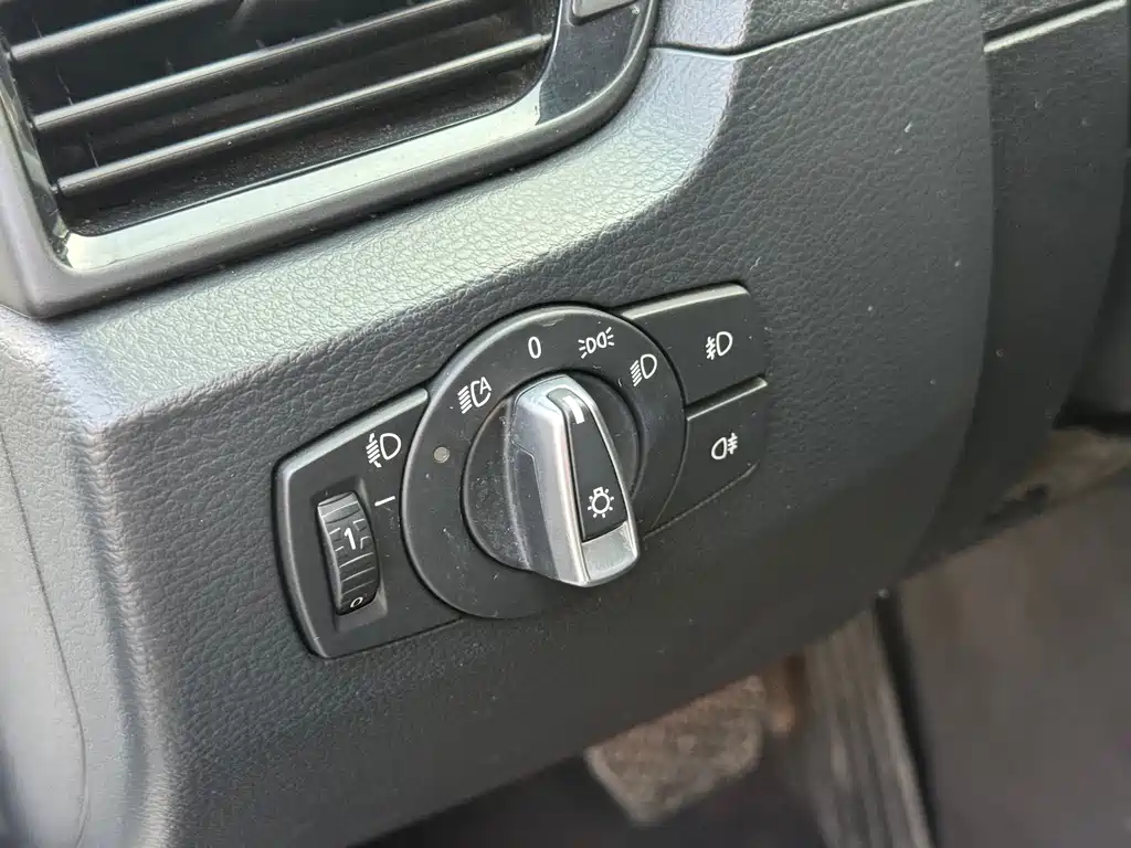 BMW X1 2016 — фото 16