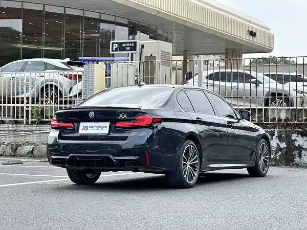 BMW 5 Series 2021