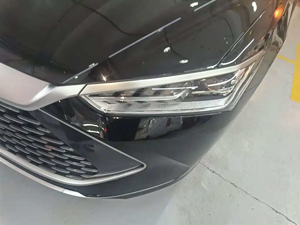 BYD Qin PLUS 2022 — фото 23
