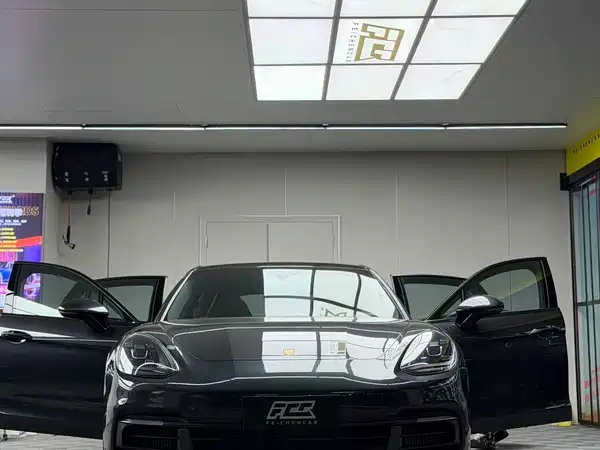 Porsche Panamera 2020