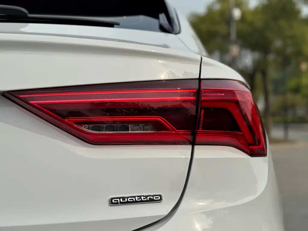 Audi Q3 Sportback 2021 — фото 26