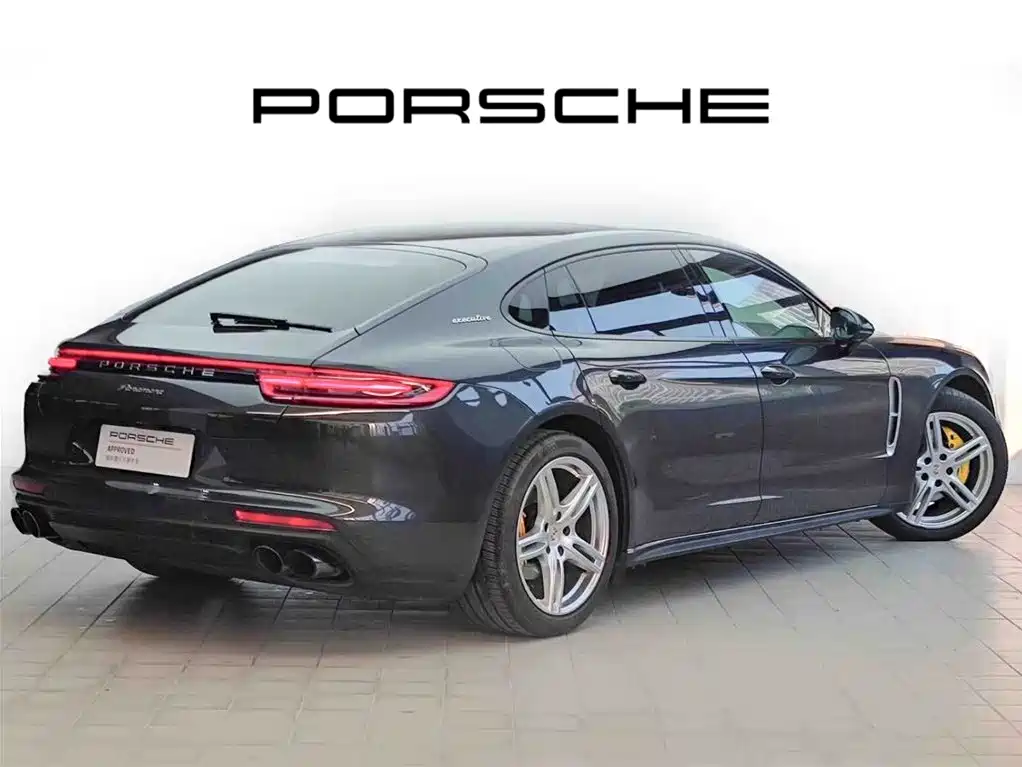 Porsche Panamera 2018 — фото 14