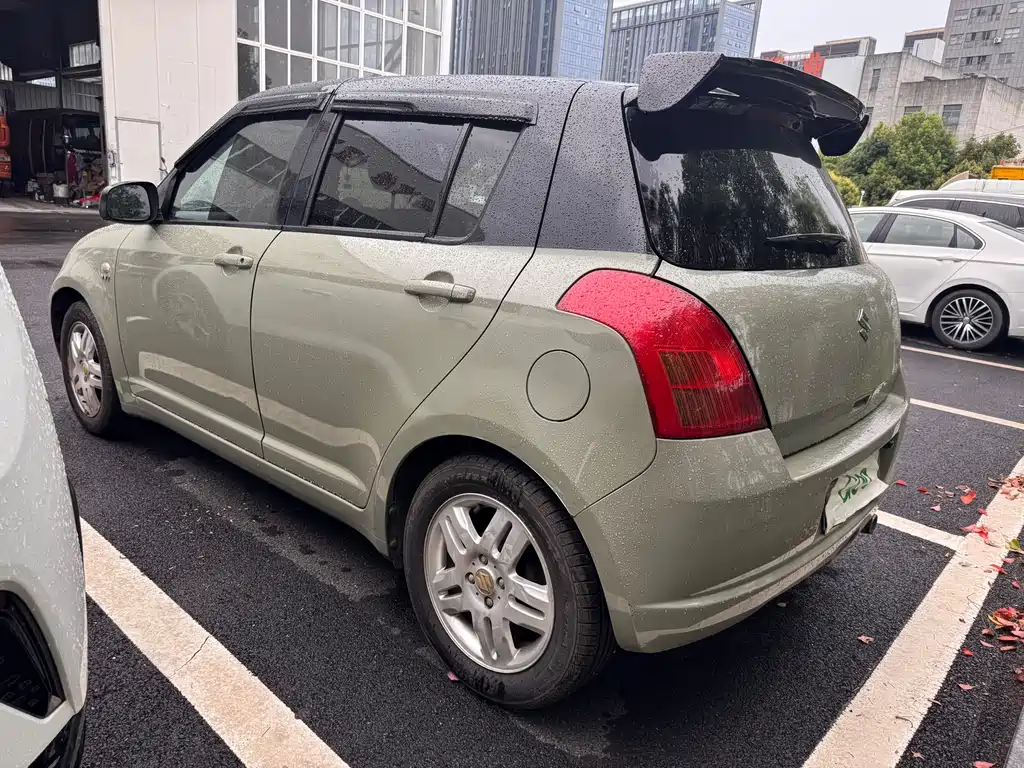 Suzuki Swift 2008