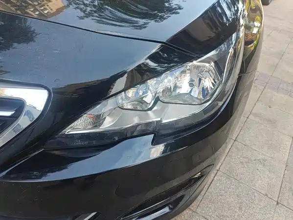 Peugeot 408 2016
