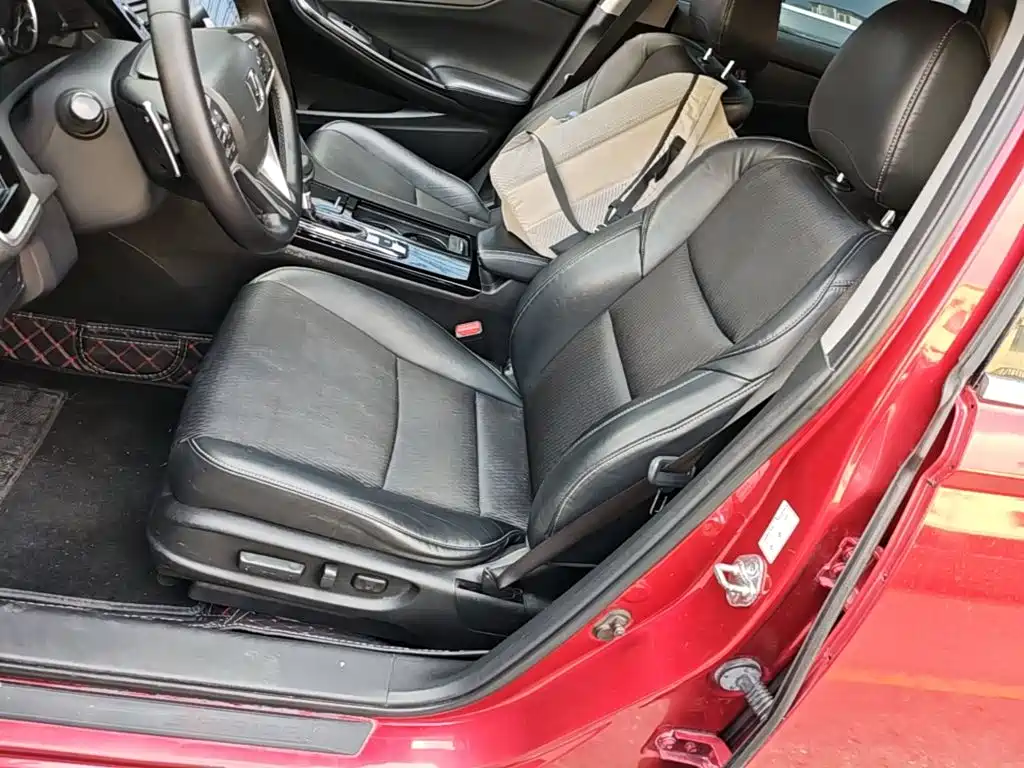 Honda Spirior 2015 — фото 15