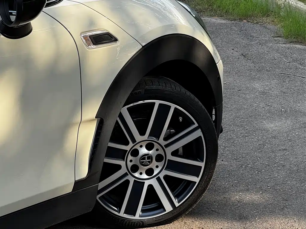MINI Clubman 2021