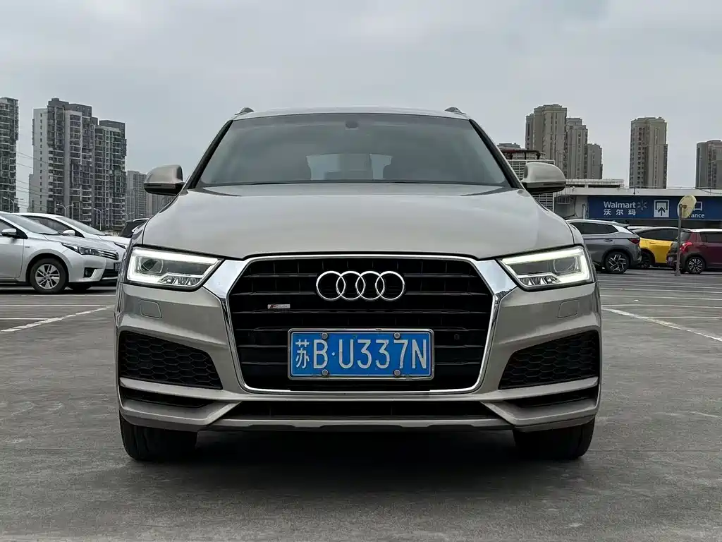 Audi Q3 2019 — фото 1