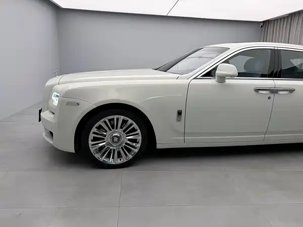 Rolls-Royce Ghost 2016