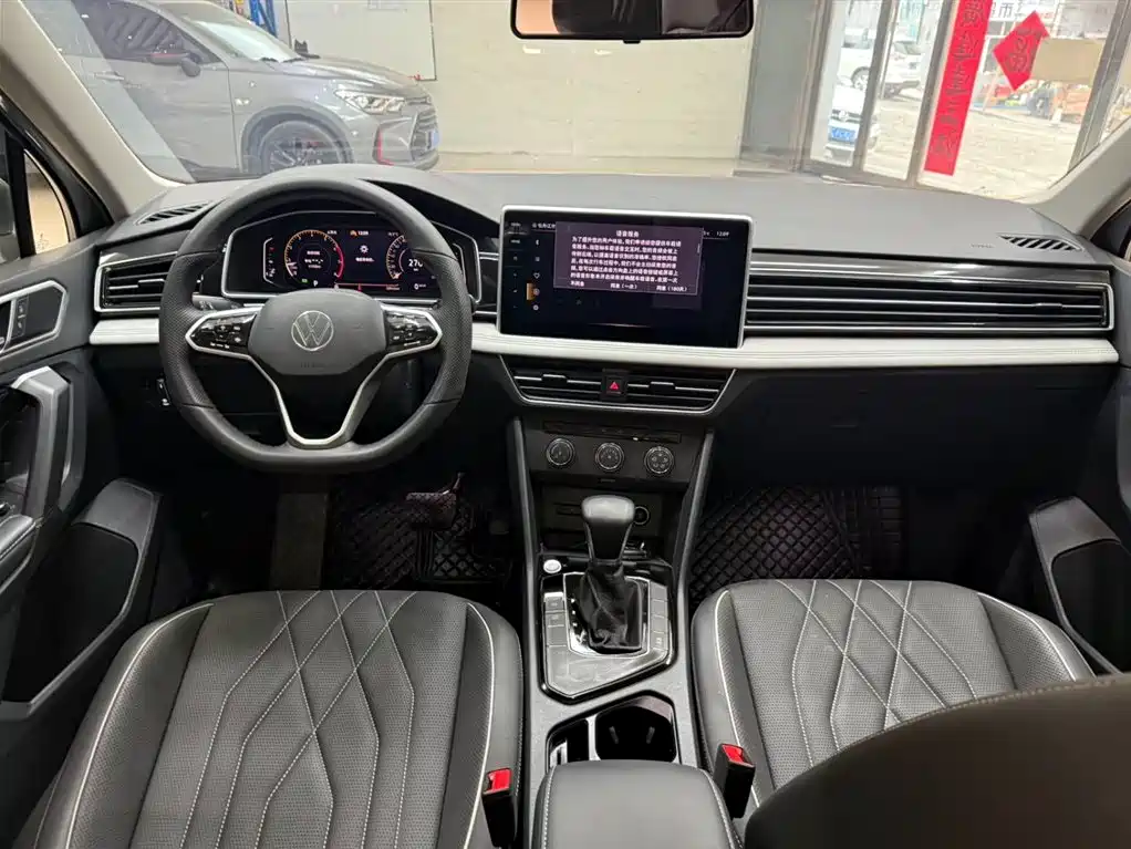 Volkswagen Tiguan L 2023 — фото 14