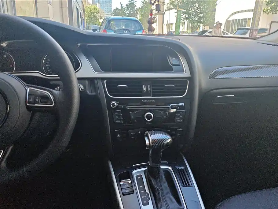 Audi A4L 2013 — фото 13