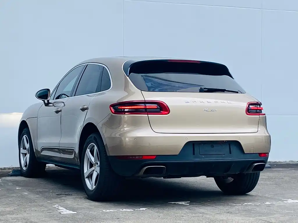 Porsche Macan 2018 — фото 9