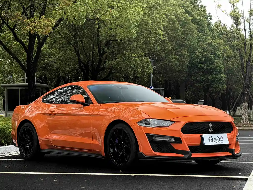 Ford Mustang 2020 — фото 4