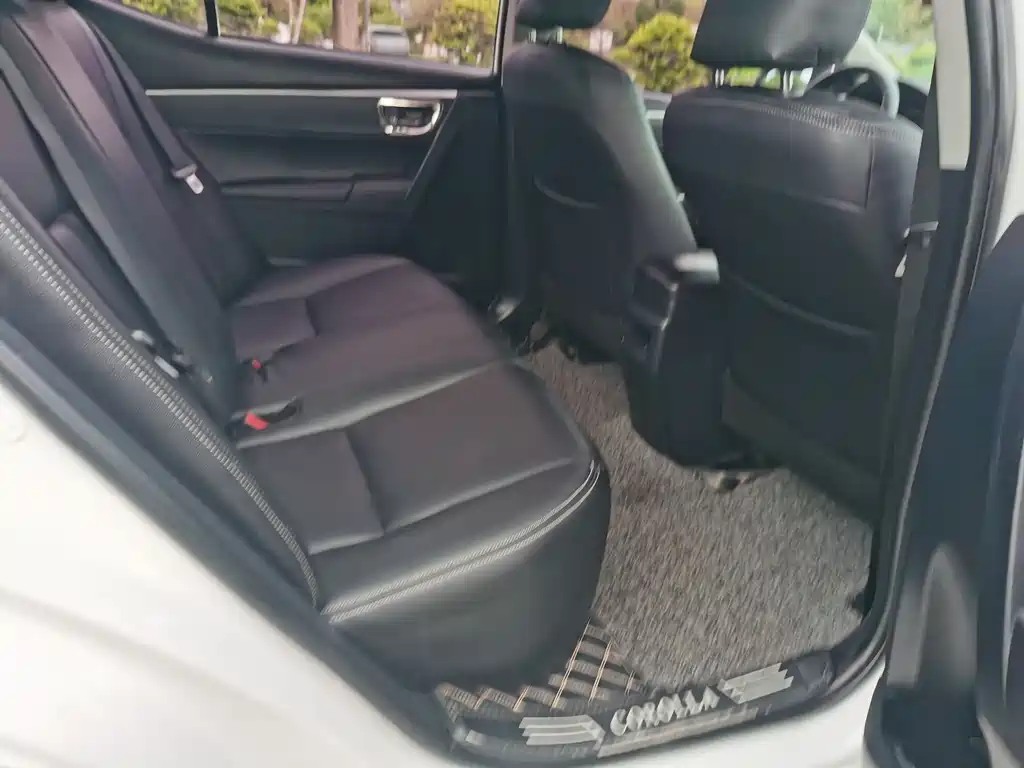 Toyota Corolla 2019 — фото 11