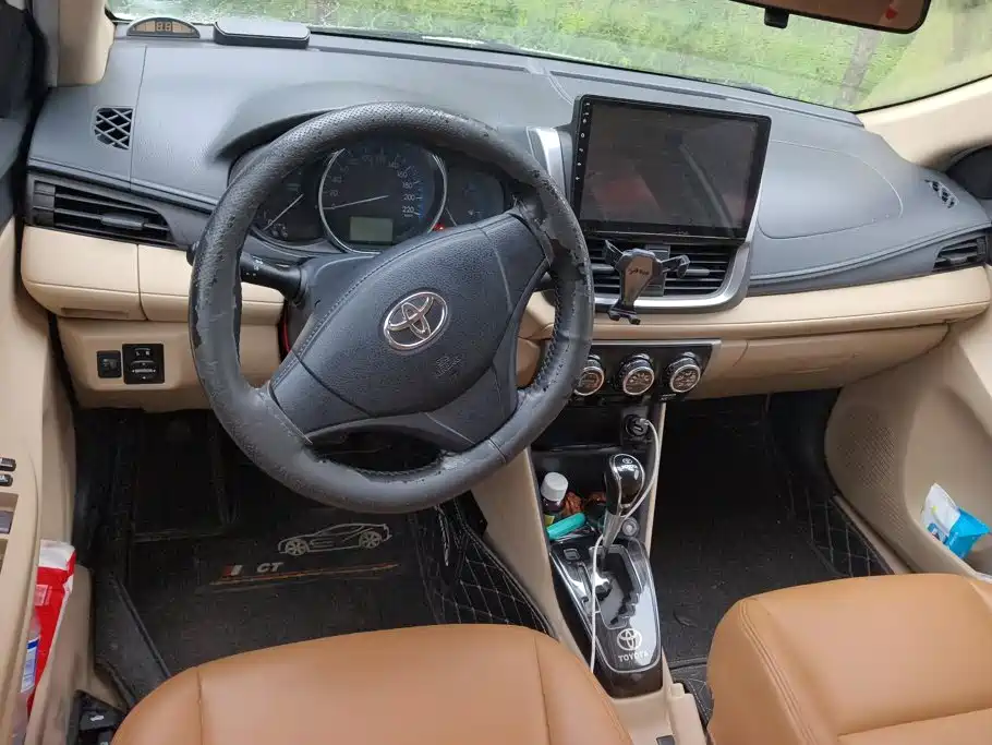 Toyota Vios 2017 — фото 12