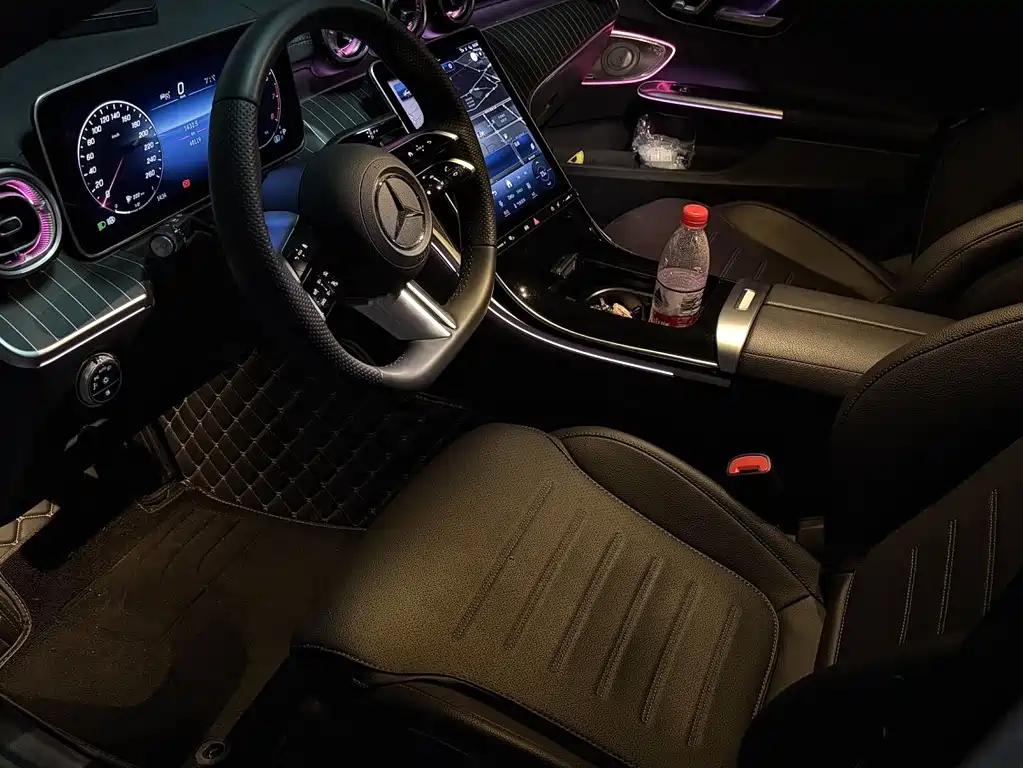 Mercedes-Benz C-Class 2023