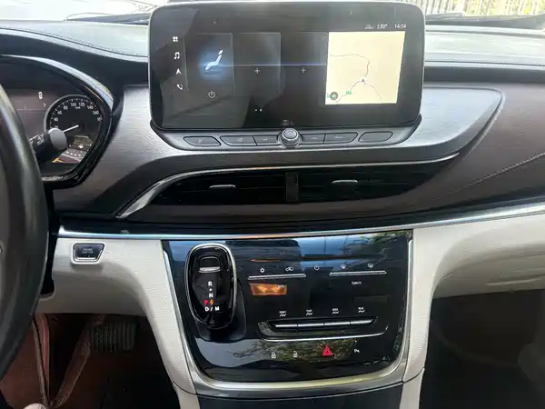 Buick GL8 2021