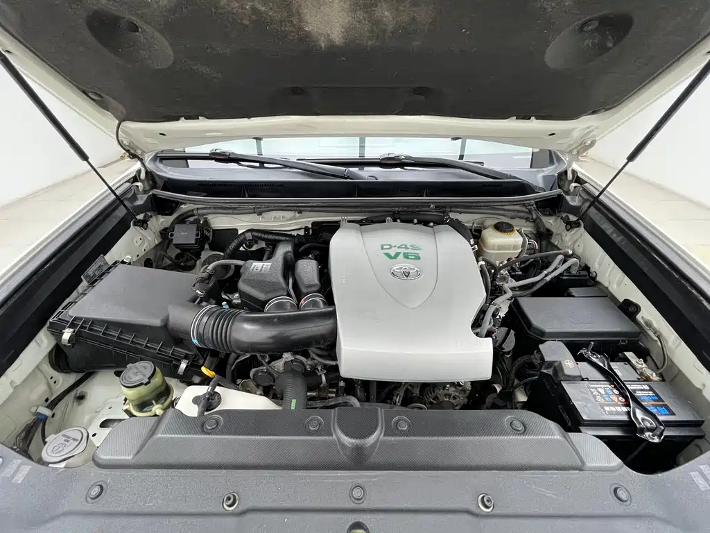 Toyota Prado 2017 — фото 18