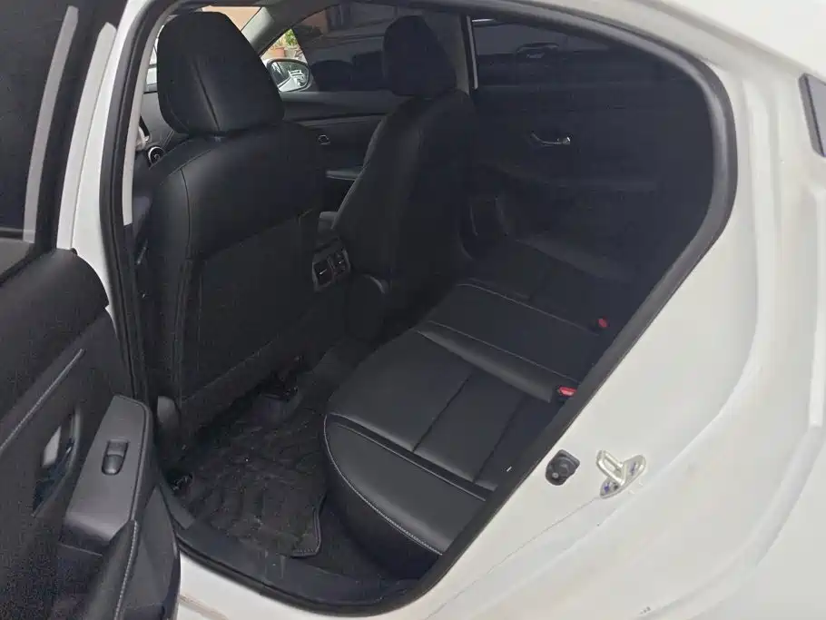 Nissan Sylphy 2025 — фото 11