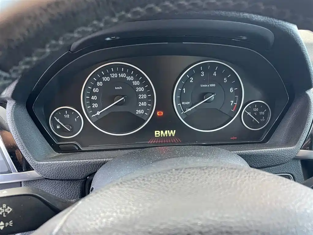 BMW 3 Series GT 2018 — фото 9