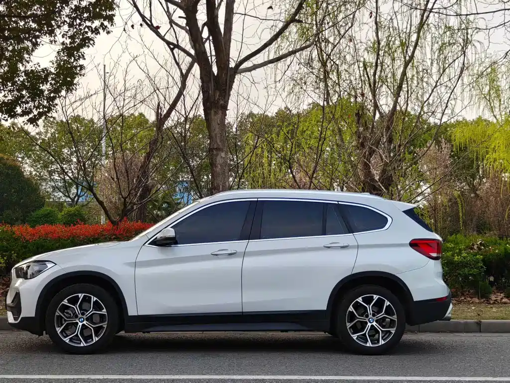 BMW X1 2023 — фото 3
